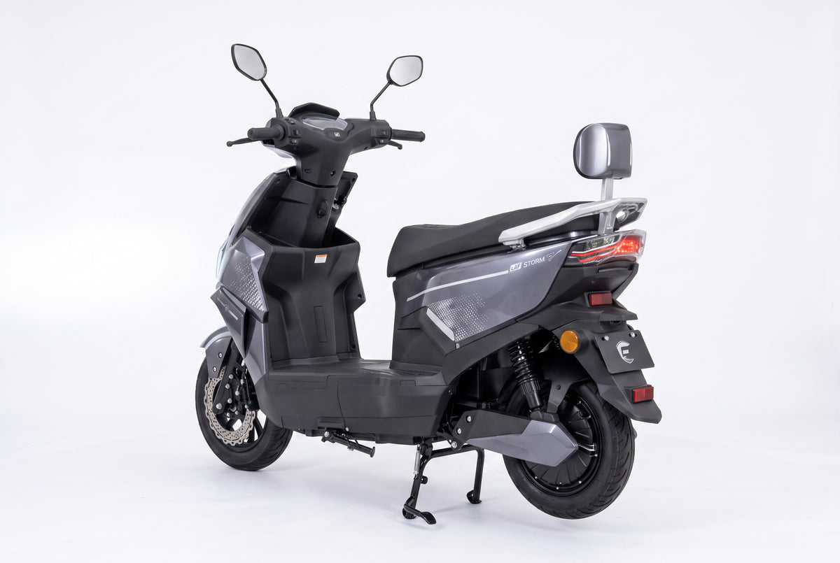 LAF Storm – Vista traseira