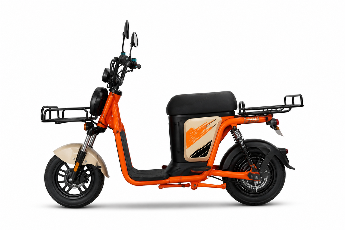 JE-9 – Vista lateral laranja com suportes de carga