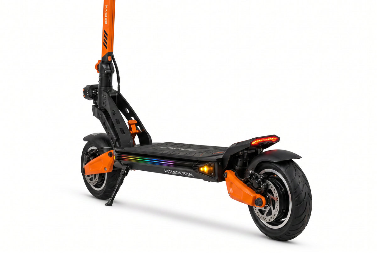 SE-90 – Vista traseira 3/4 com lanterna vermelha e RGB