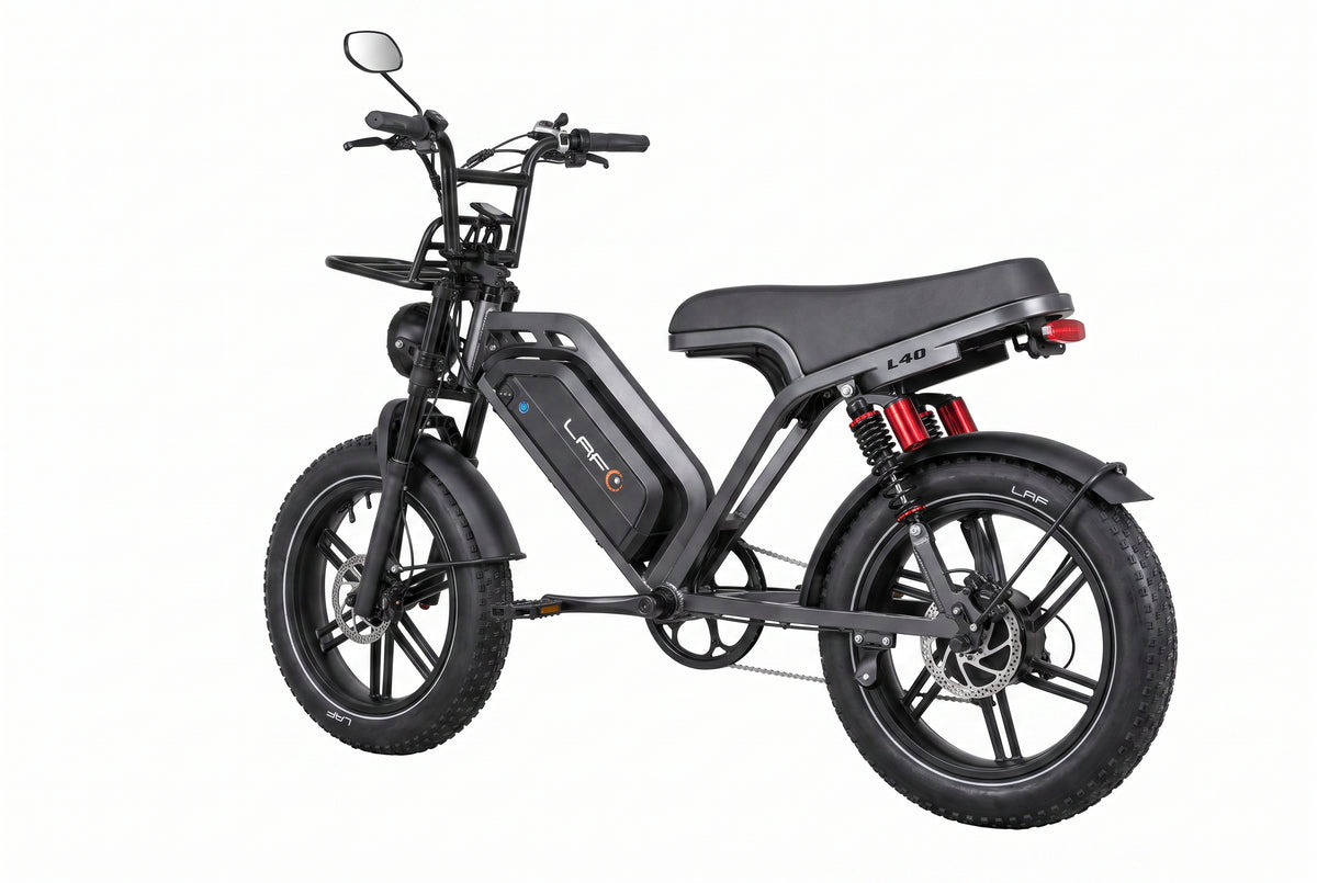 LAF L40 Plus – Vista 3/4 traseira